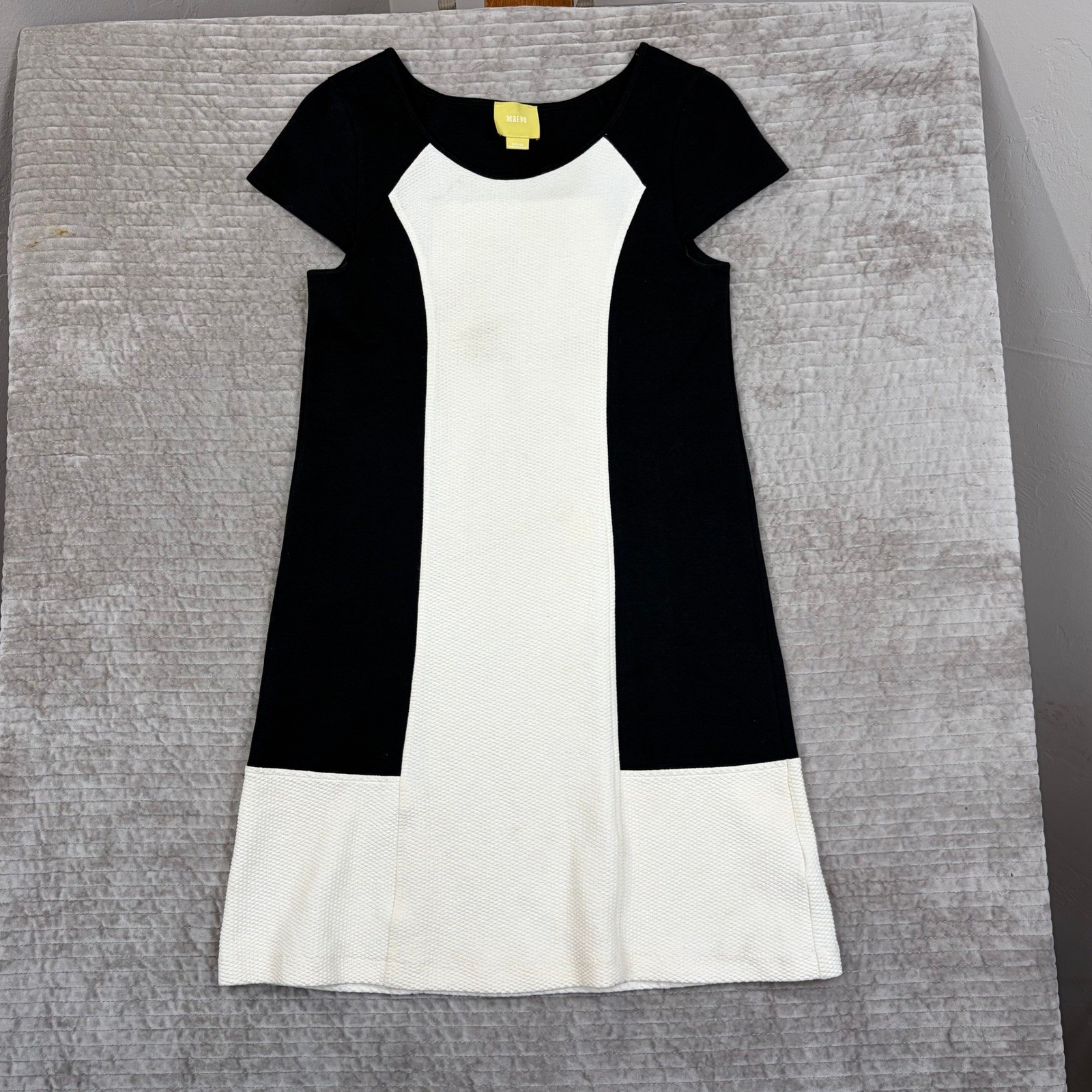 Anthropologie Maeve Black White Colorblock Sheath Dress Short Sleeve Shift Small