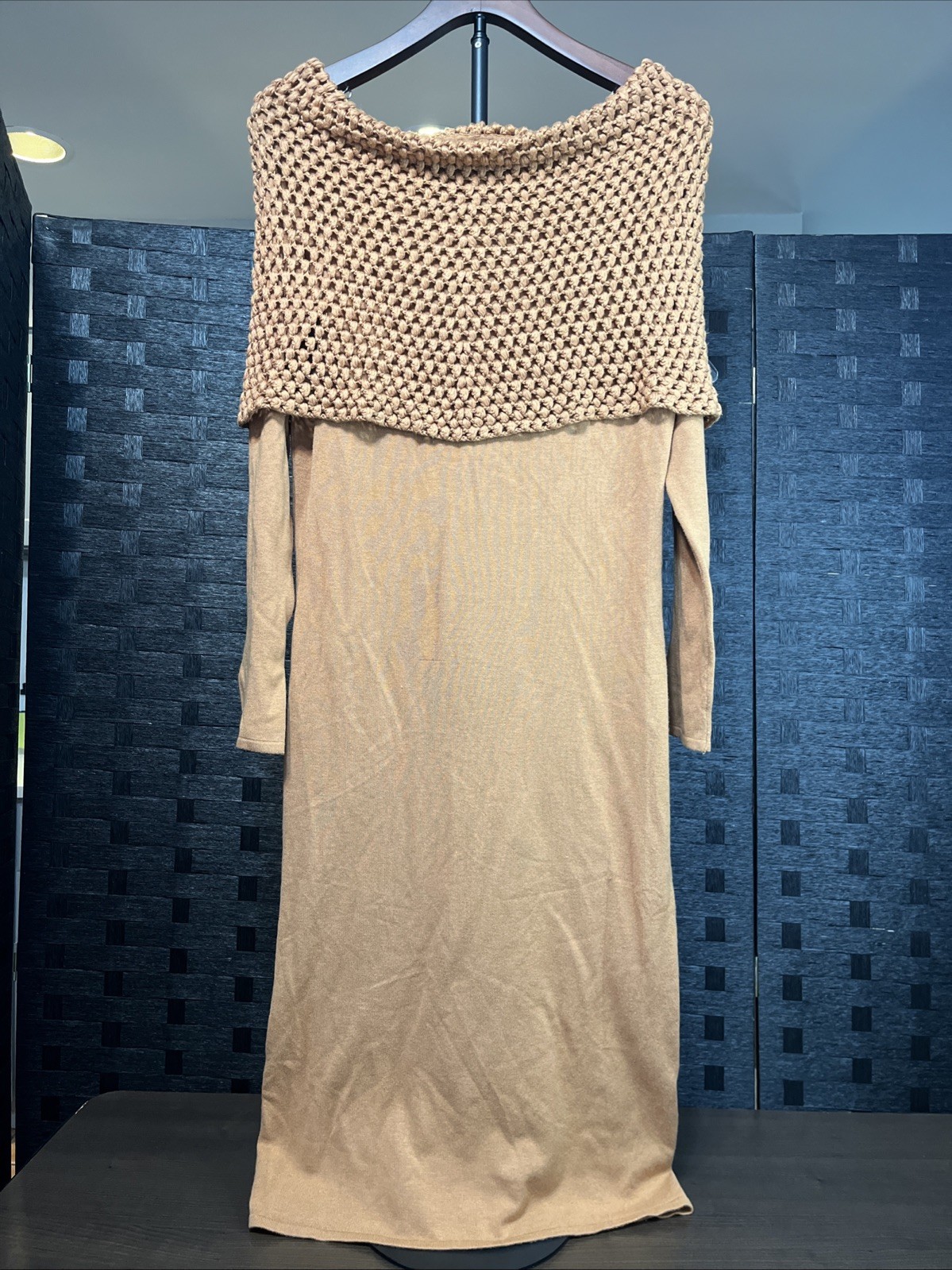 Metrostyle Women’s Crochet Shoulder Sweater Dress Size Small
