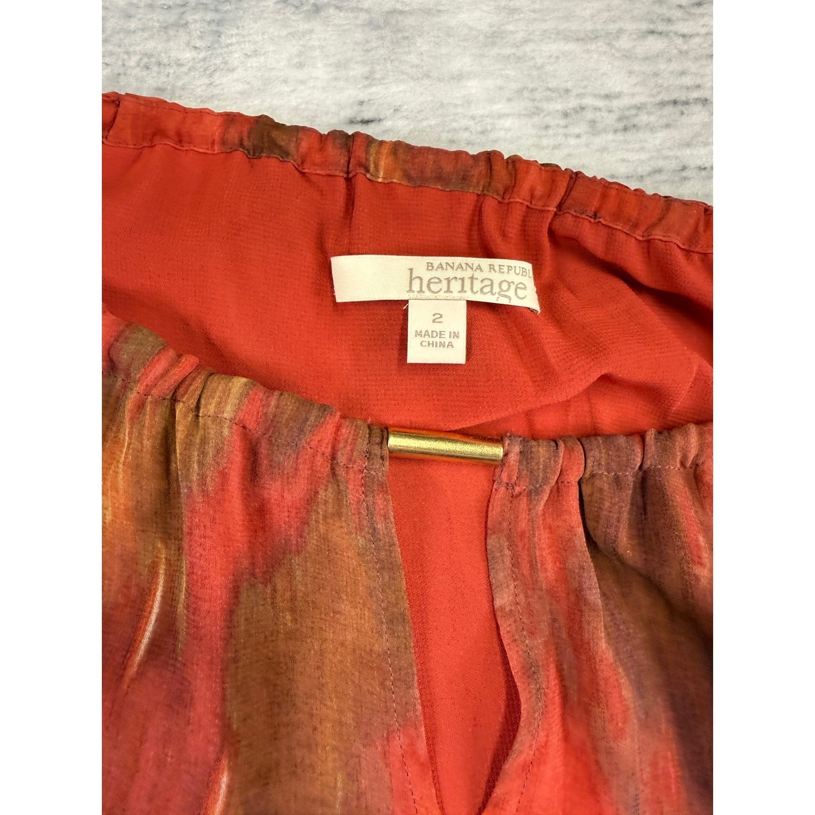 Banana Republic Heritage Ikat Print Split Neck Dress Gold Bar Detail Rust Size 2