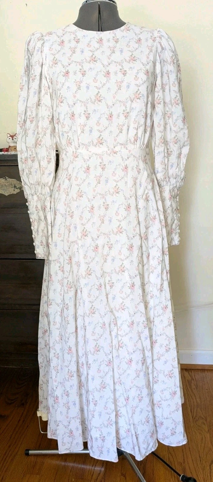 Antonio Melani Dress Long Floral Cottagecore Gauntlet Cuffs Puffed Sleeves Sz 10