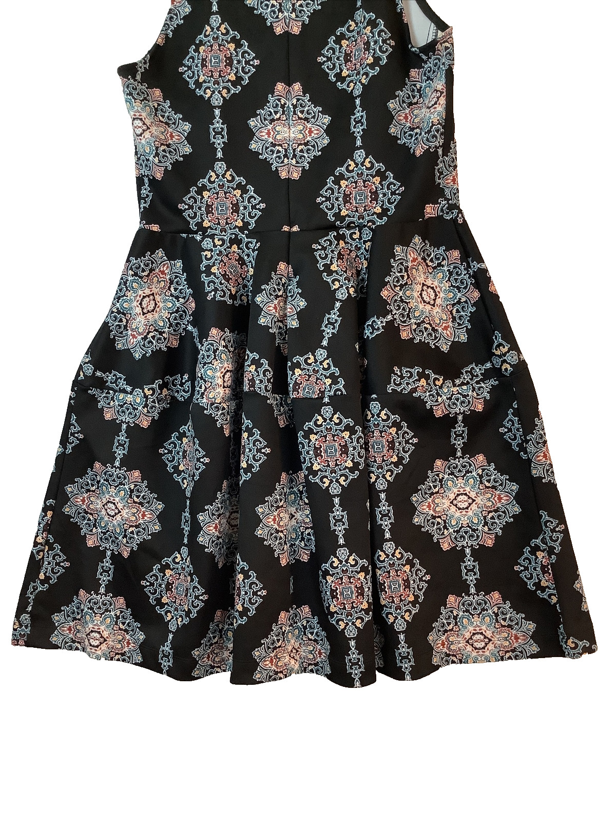 Mossimo Womens Fit & Flare Dress Size M Sleeveless Medallion Print Back Zip