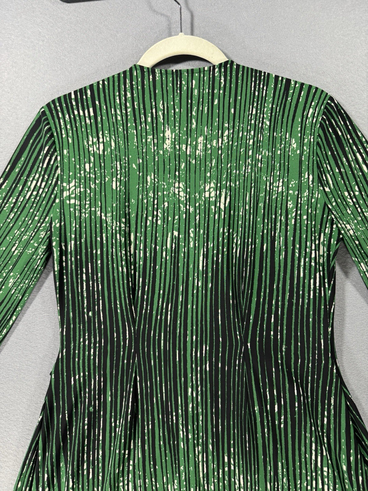 BCBG Adele Wrap Dress Amazon Green & Black Quarter Sleeve Evening Night Out Sz S