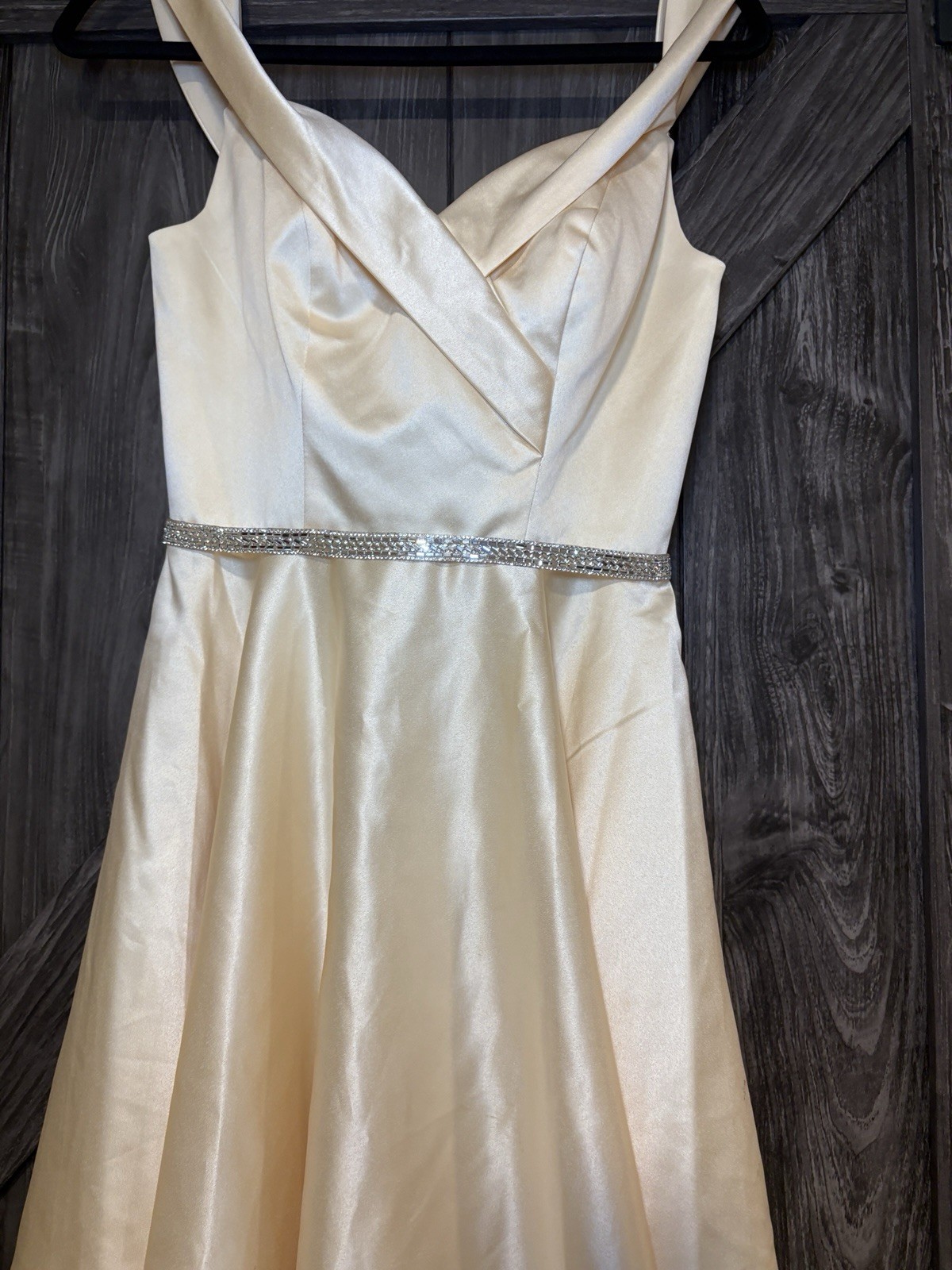 Cinderella Divine Ivory W/Sequined Waist Women’s Sz XS COCKTAIL PARTY Dress