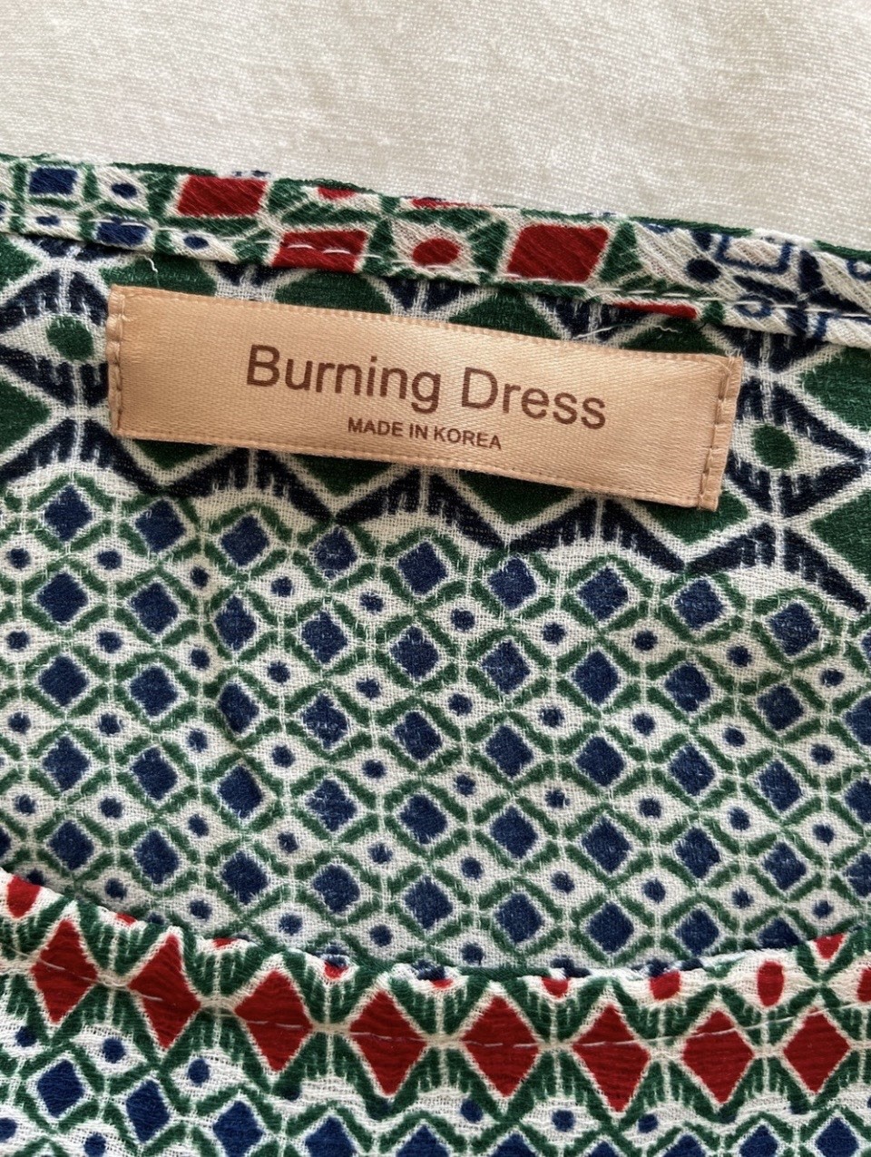 Burning Dress Geometric Kaftan Long Dress Size S Short Sleeve Round Neck
