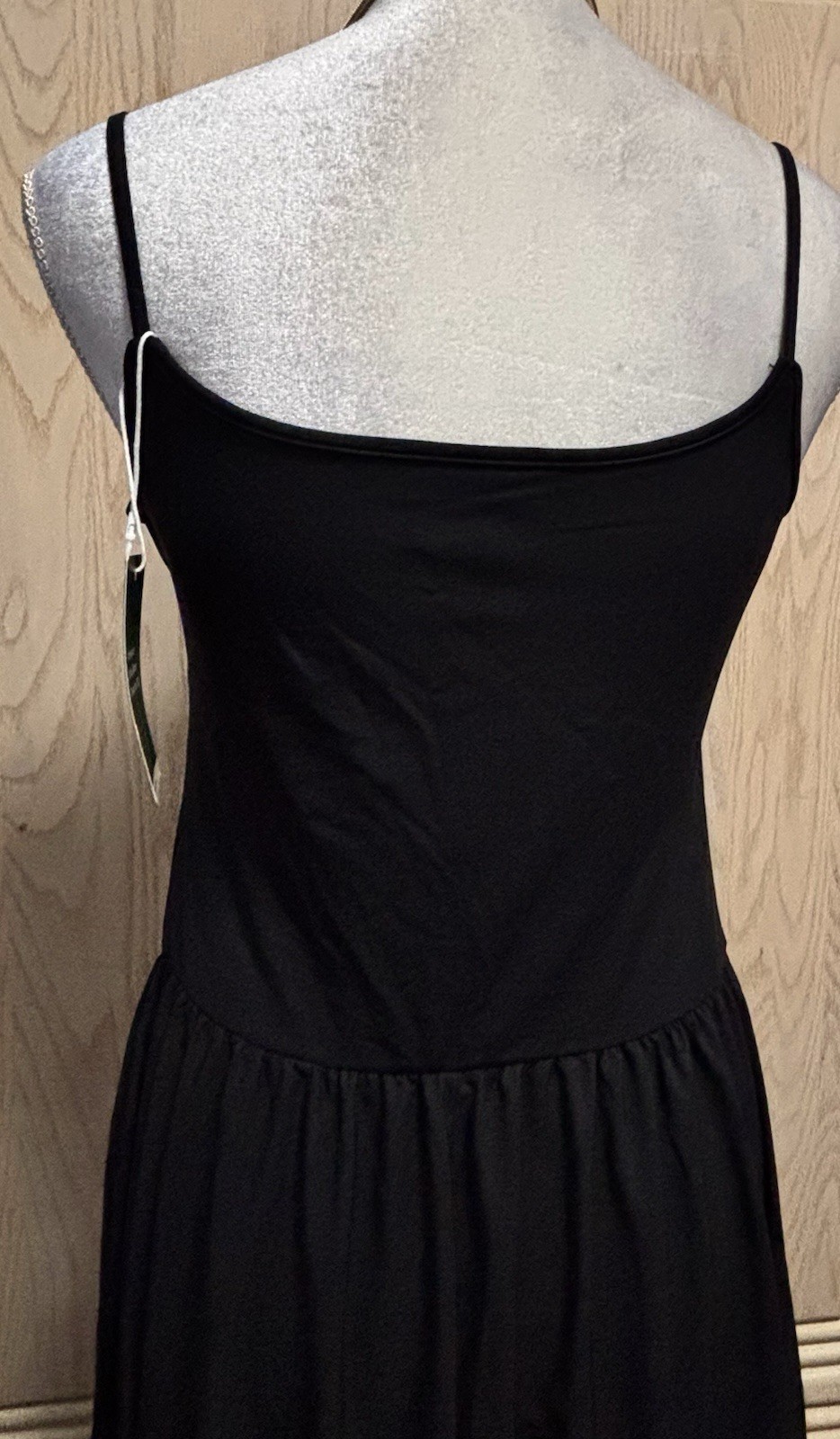 Halara Breezeful Backless Side Pocket Flowy Flare Maxi Black Dress Sz L . New.