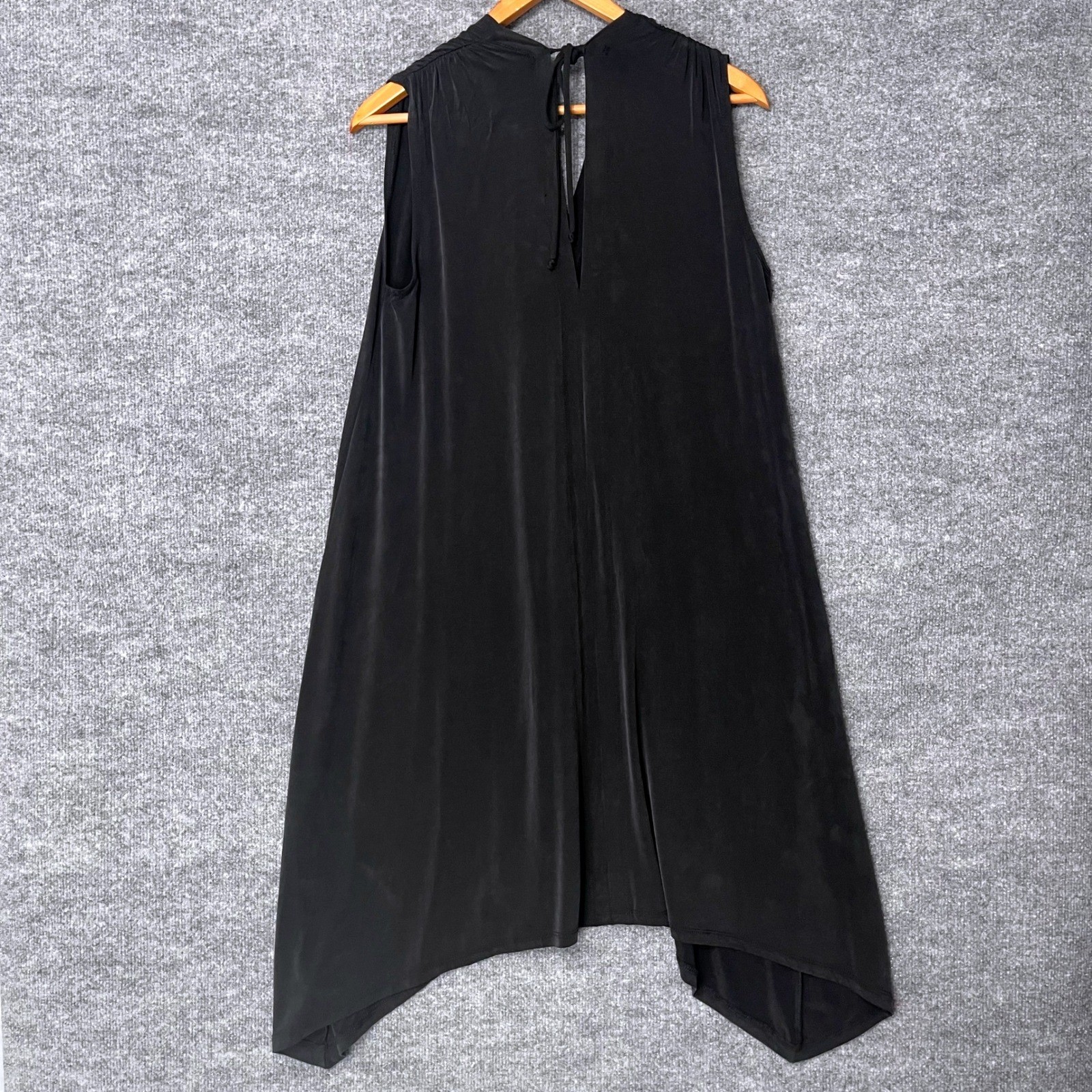 Eri + Ali Black Cupro Blend V-Neck Handkerchief Hem Shift Dress XS D5599-SB