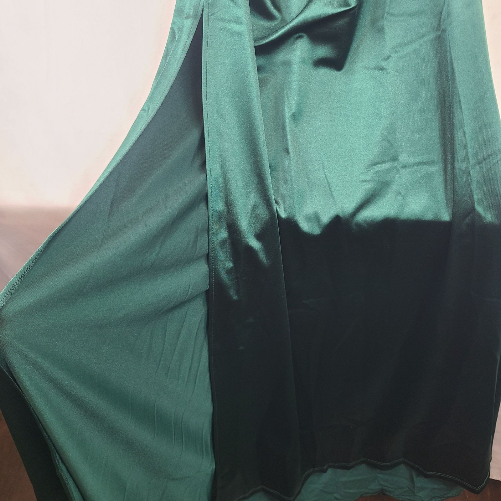 NEW B Darlin Green Satin Ruched Maxi Dress Spaghetti Straps Lace-Up Back Sz 5/6