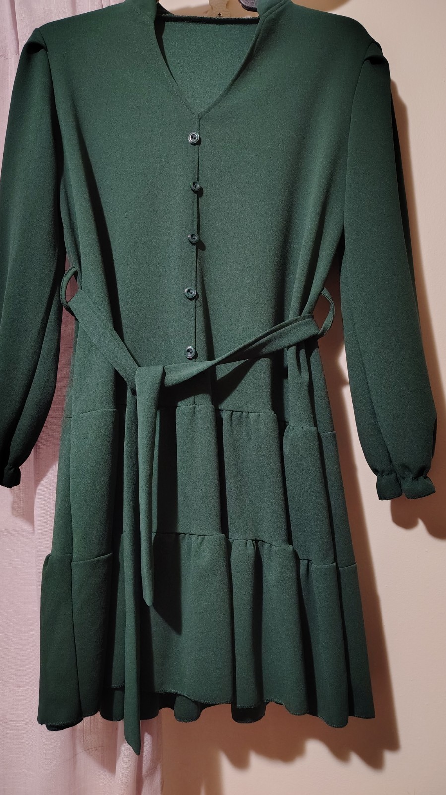 Women’s Green Solid V-Neck Button Tiered Belted Long Puff Sleeve Dress S