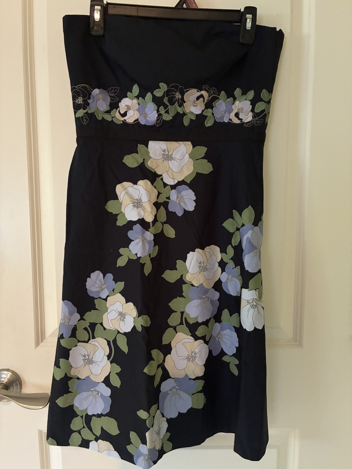 🌸👗 Ann Taylor LOFT Strapless Embroidered Cocktail Dress 💙 Navy Floral Size 6P