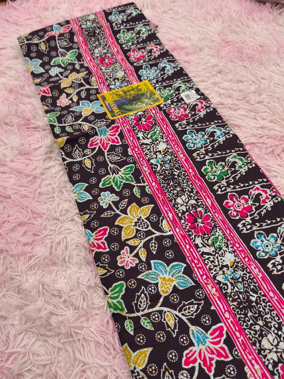 BATEK SARONG IKAT MALAYSIA