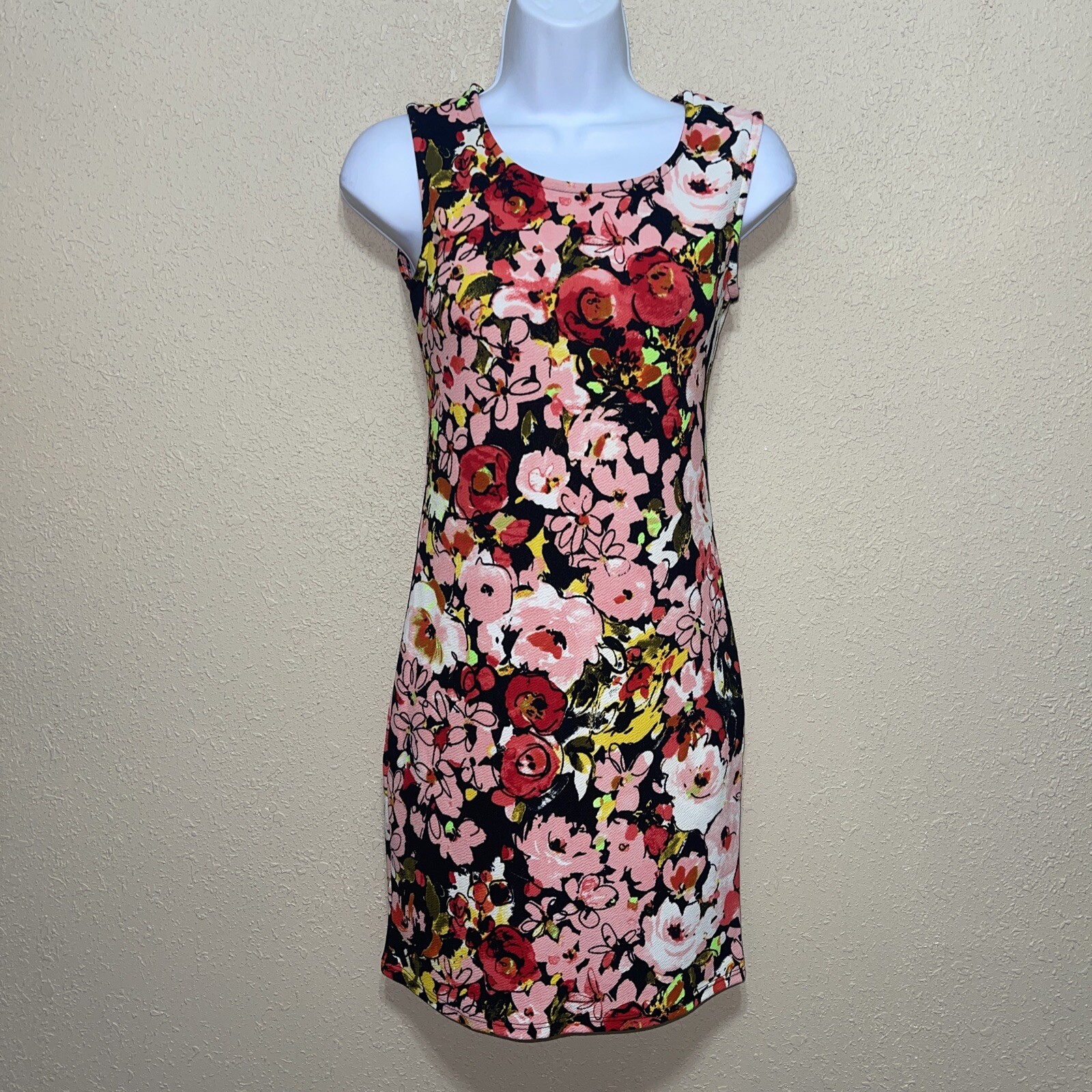 White Mark FLORAL Sleeveless Dress SZ S NEW