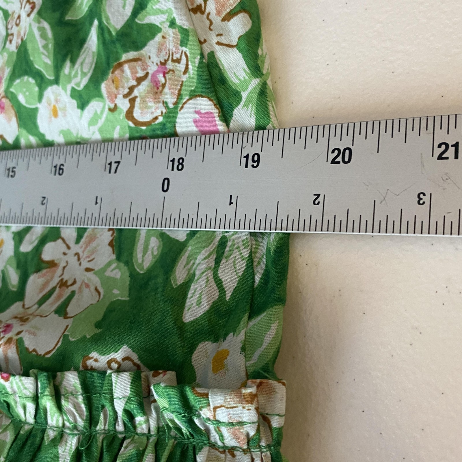 THML Dress Womens Medium Green Floral Puff Sleeve Ruffle Hem Coastal Cottage