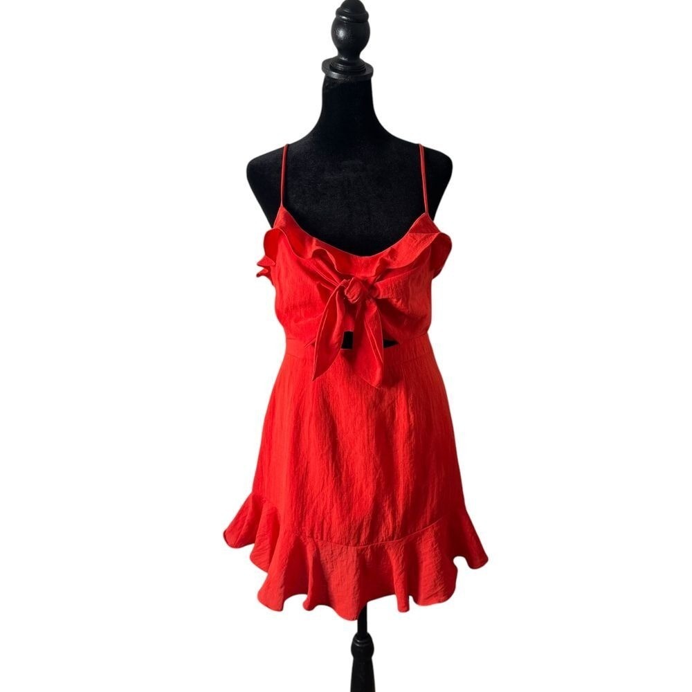Red Mini Dress Size M Cut Out Tie Front Ruffle Coquette Romantic Sundress