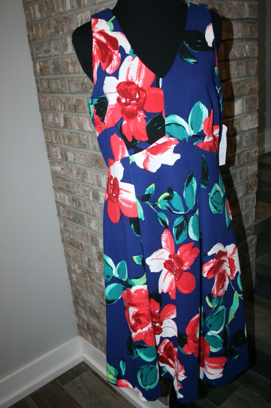 NEW Shelby + Palmer Womens Floral Multicolor V-Neck Sleeveless Midi Dress SZ 10