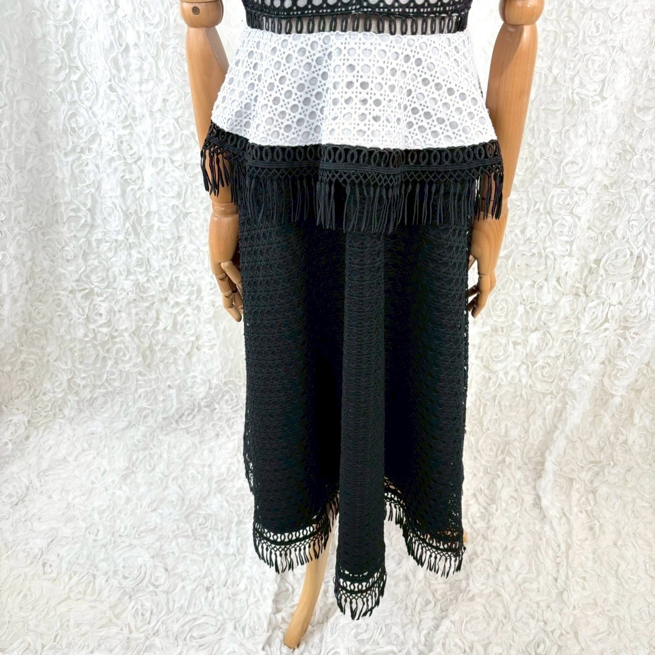 White Closet Black White Lace Fringe Maxi Dress Boho Resort Sleeveless Back Zip