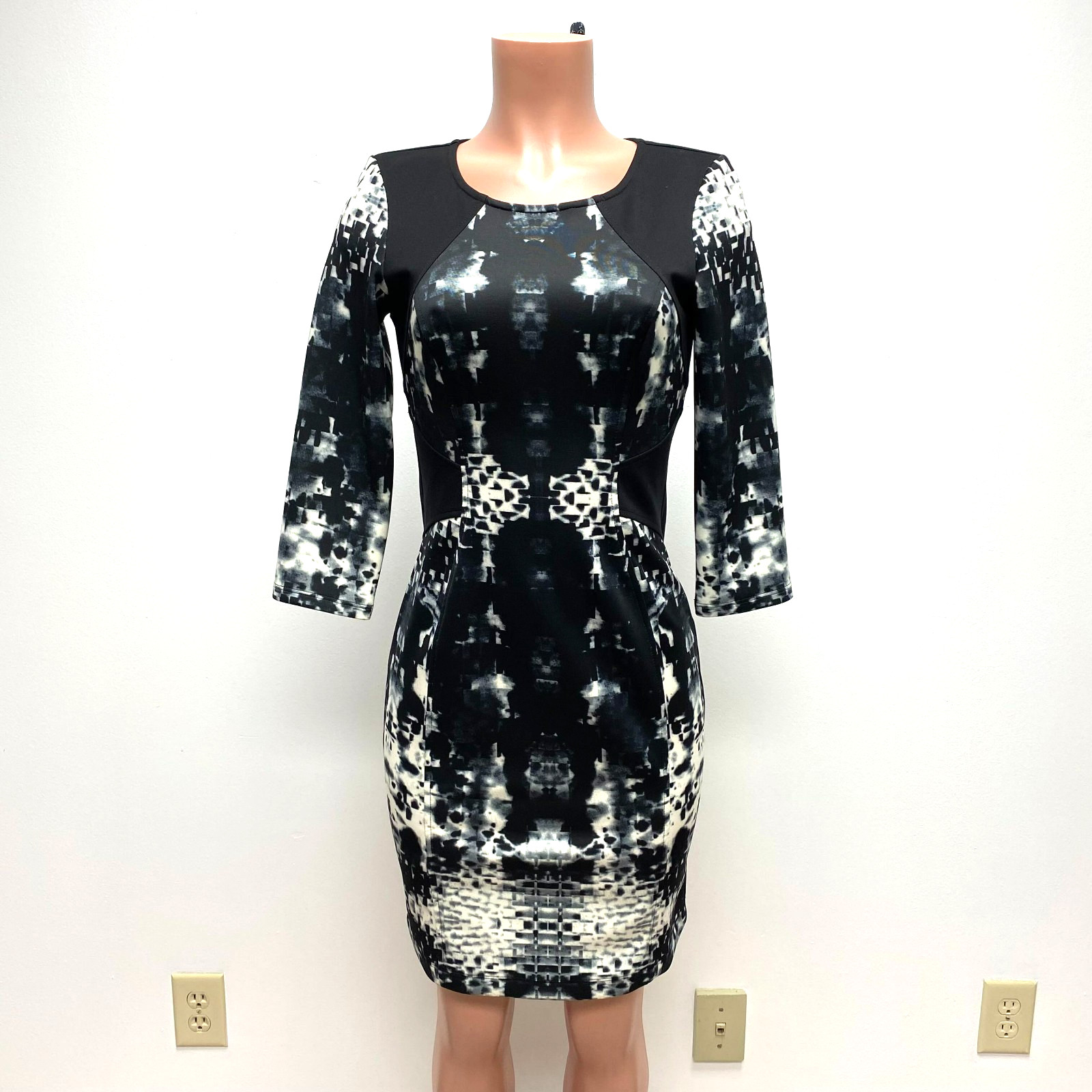 Yoana Baraschi Womens Black White Abstract 3/4 Sleeve Neoprene Bodycon Dress 6