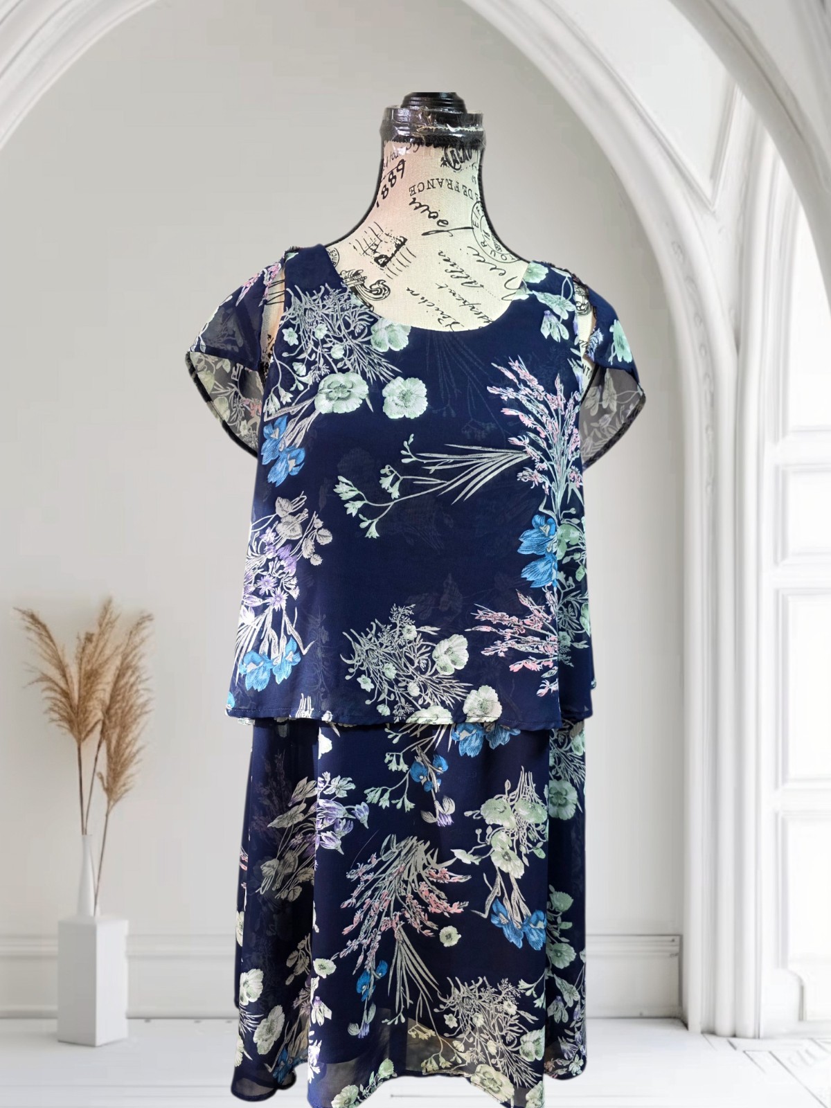 Entro Romantic Navy & Sage Garden Party Flutter Sleeve Dress Women’s Whimsical
