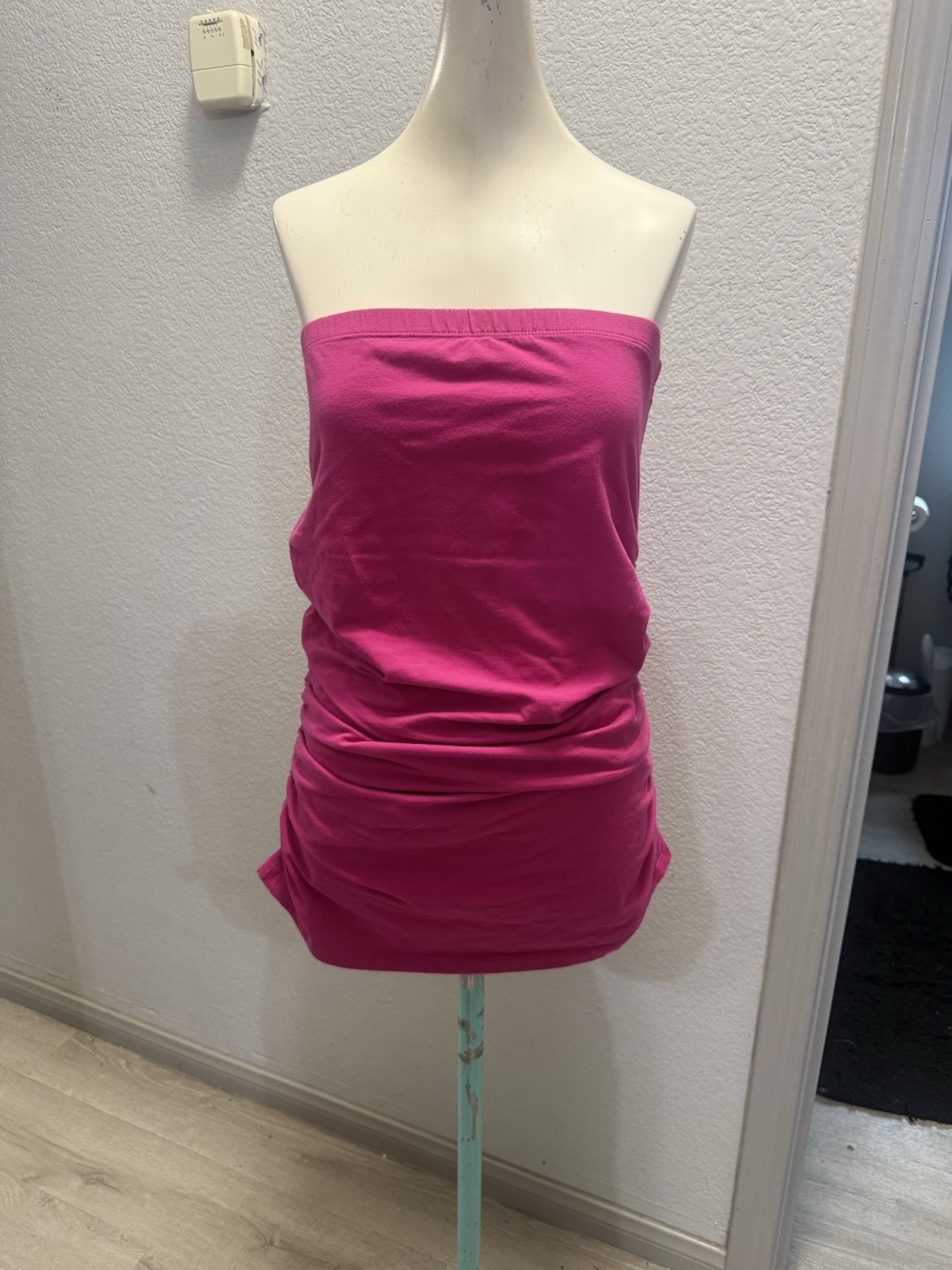Torrid Women’s 00 Pink Solid Tube Top Ruched Stretch Box HH