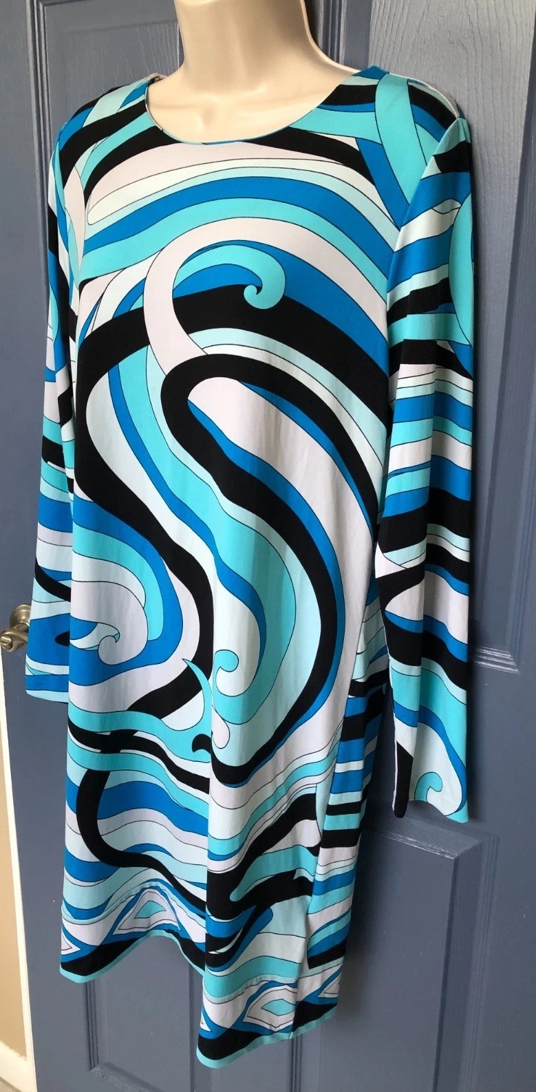 Michael Kors Size L Long Sleeve Shift Dress White Black Blue Abstract Print