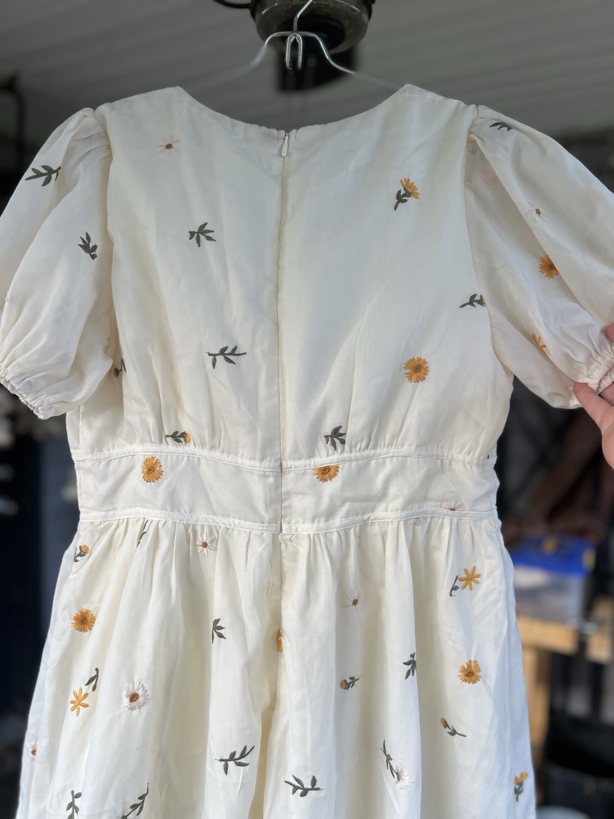 BILLY J Girls Size 12 White Embroidered Floral Fit & Flare V-Neck Dress