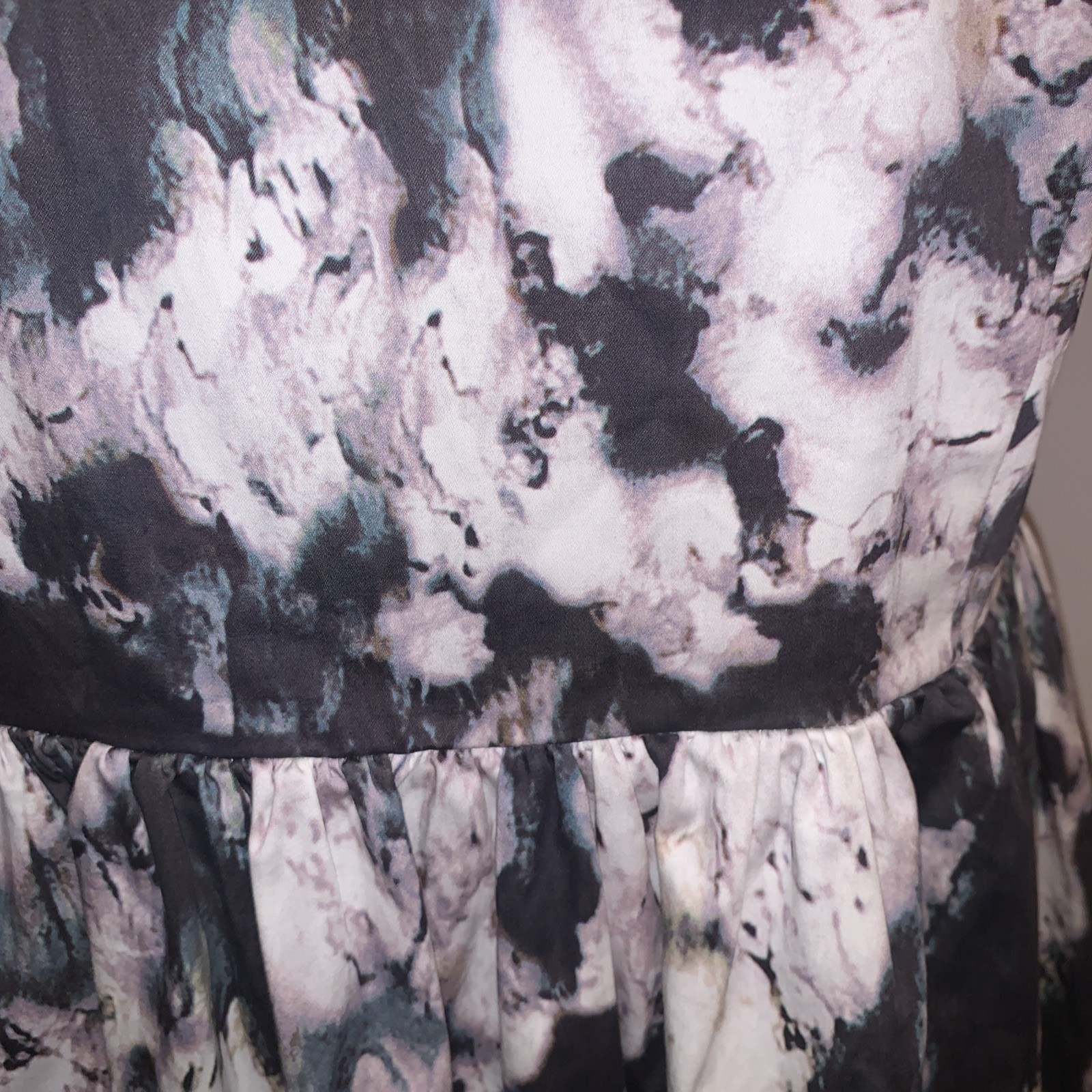 COS Stand-Up Net Collar Abstract Printed Dress. Size 42