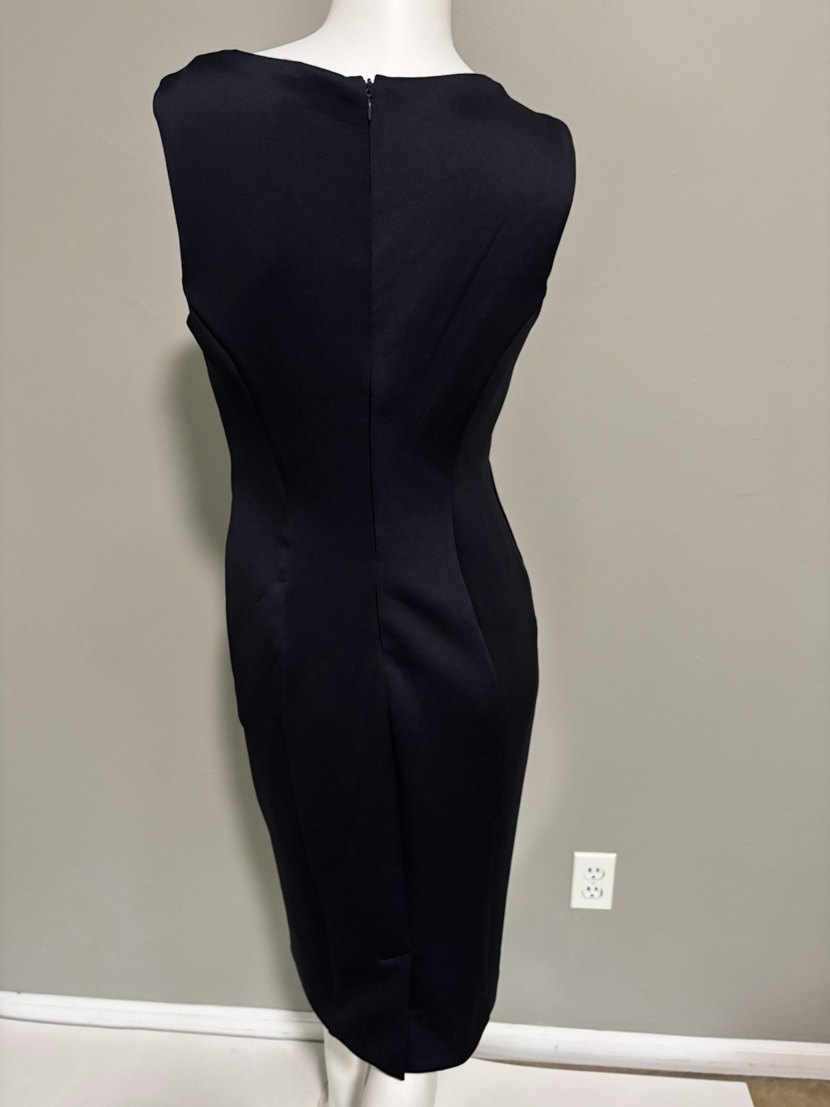TTahari Womens Sleeveless Belted Keyhole Neck Dress Dark Blue Size 2 New
