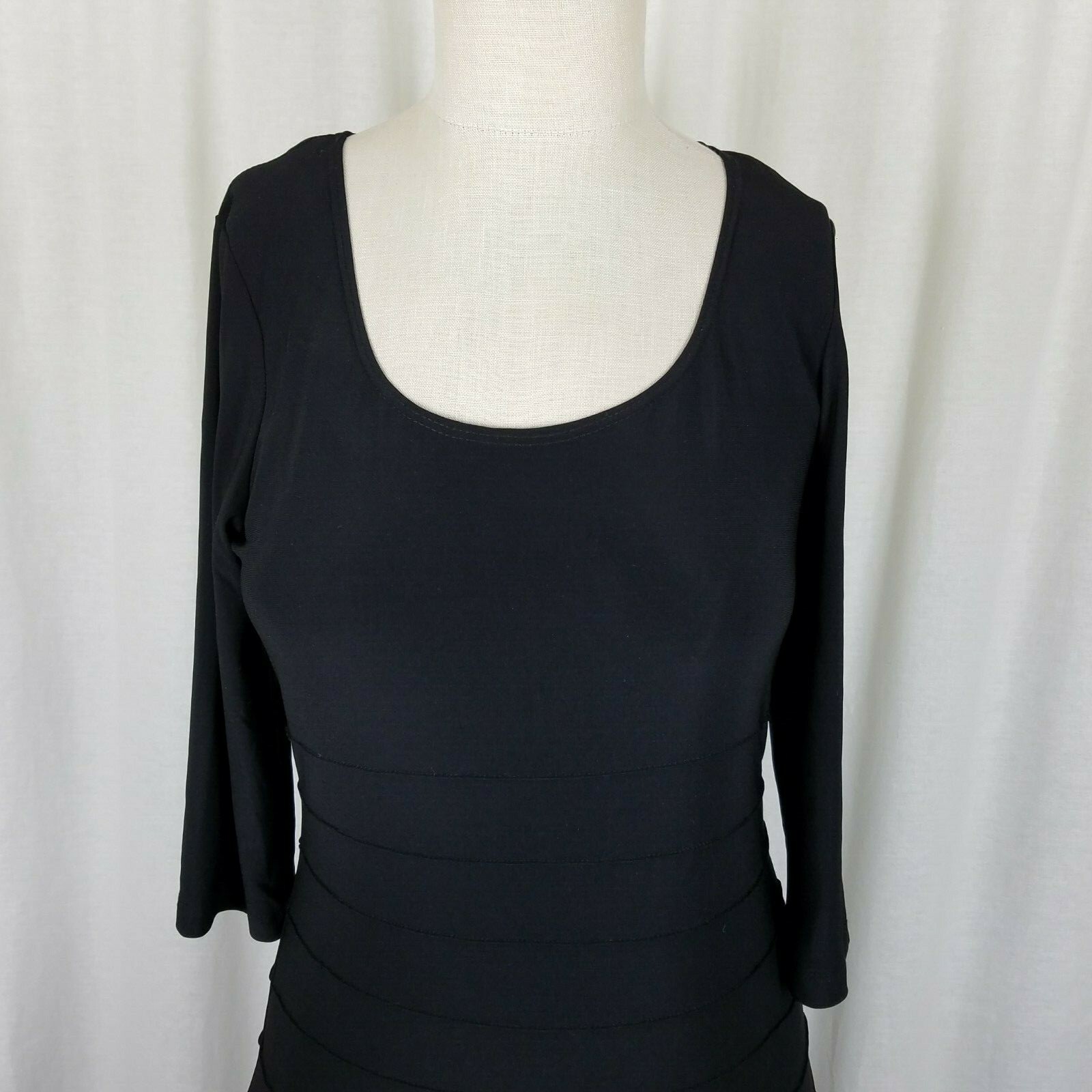 Evelyn & Arthur Nueva 3/4 Sleeve Ruffle Dress Little Black Women 6 Scoop Neck