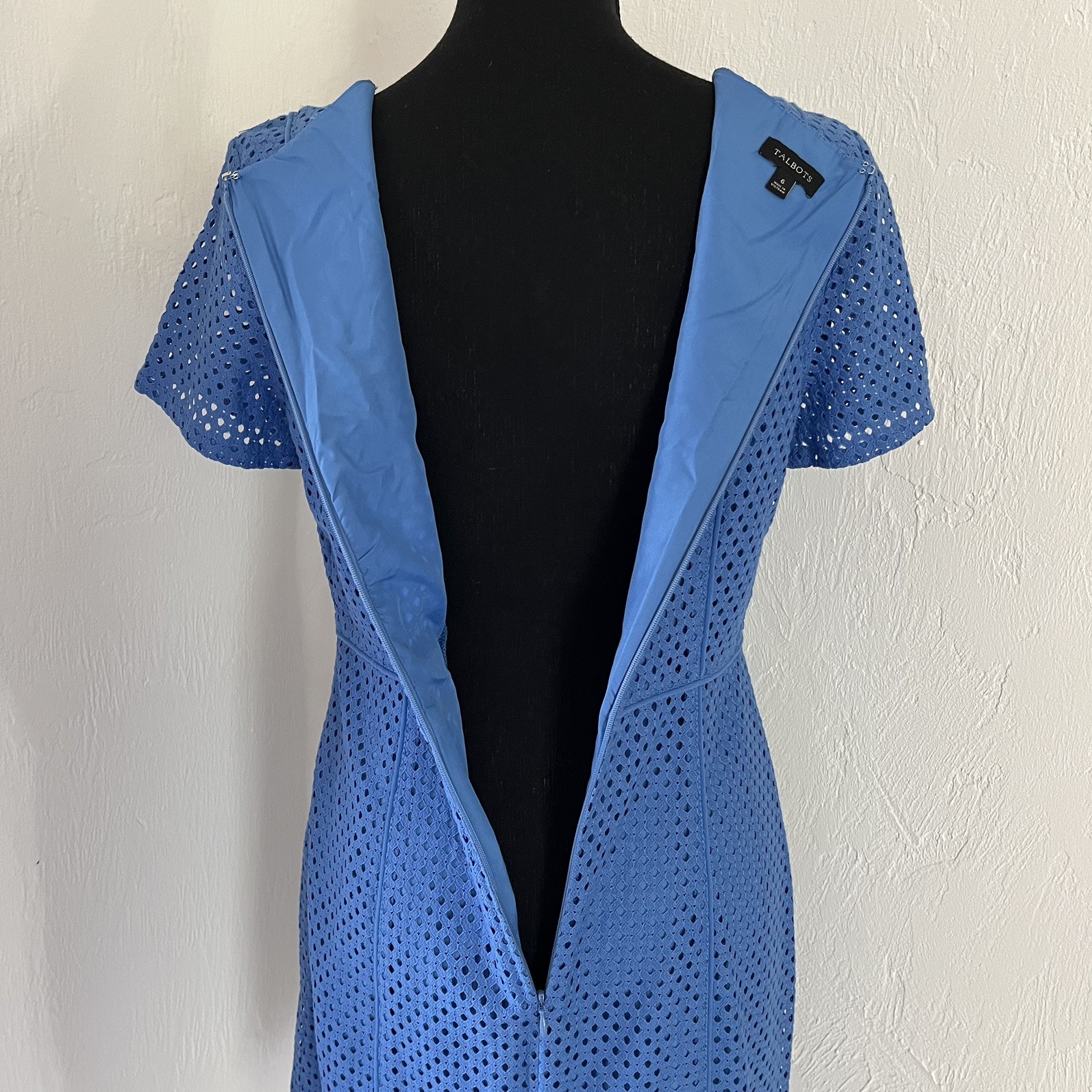 Talbots Shift Sheath Dress Periwinkle Blue 6 Laser Cut Lined Office Garden Guest