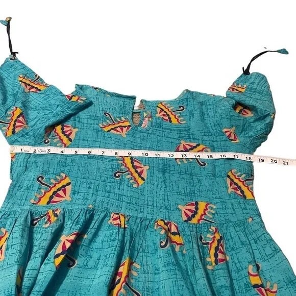 Make an exciting choice for a casual outing with this simple, A-line dress from