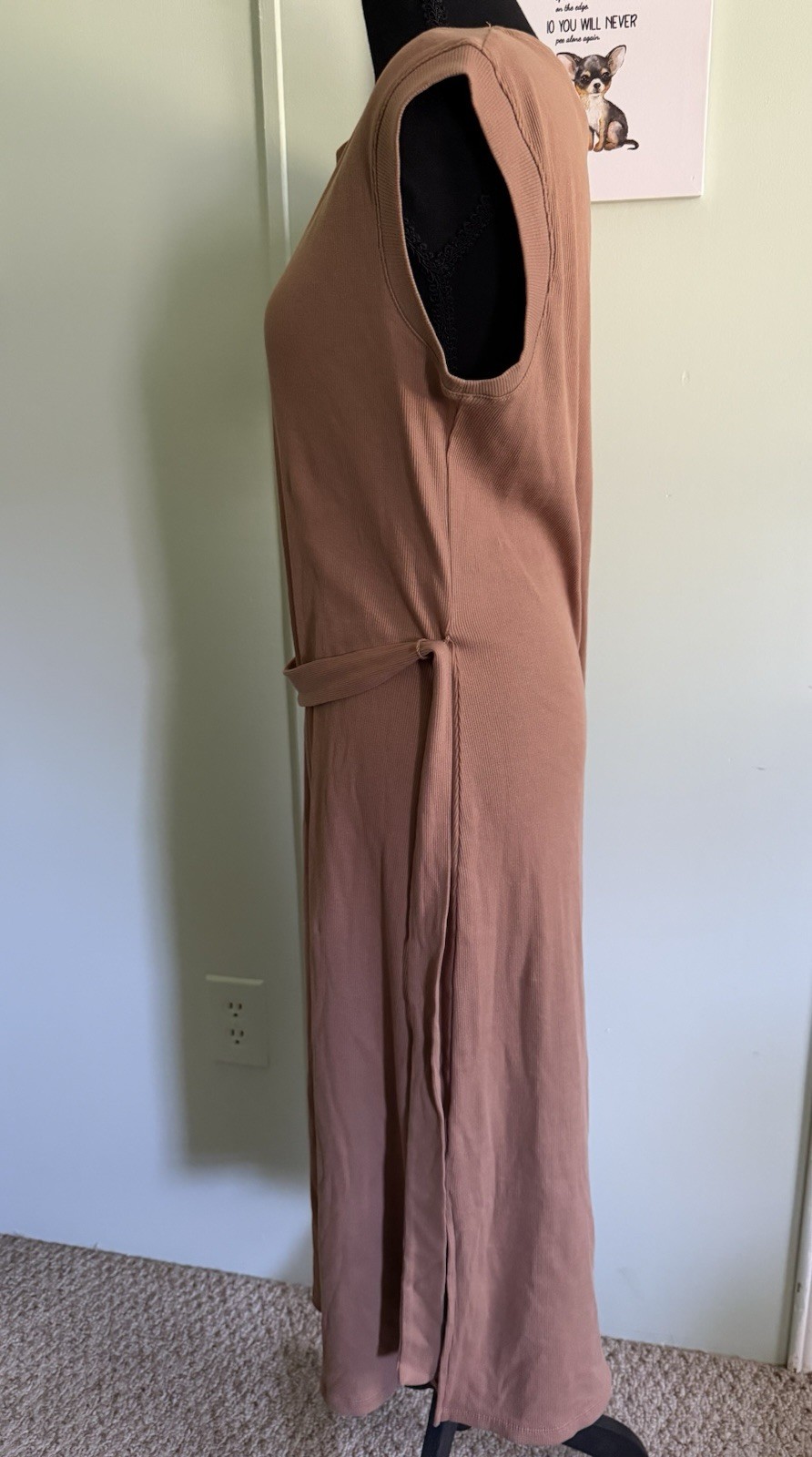 Lands’ End Sleeveless Belted Midi Dress in Brown. Size M.
