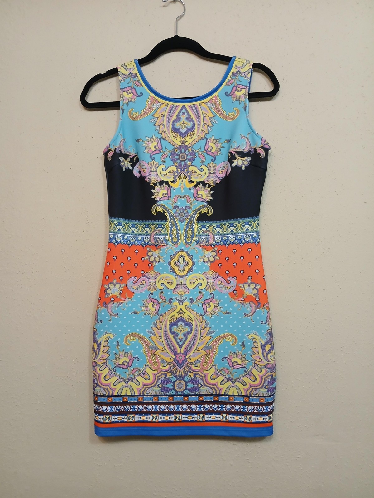 Peachpuff Dress Womens Medium Multicolor Paisley Sleeveless Scoop Neck Mini