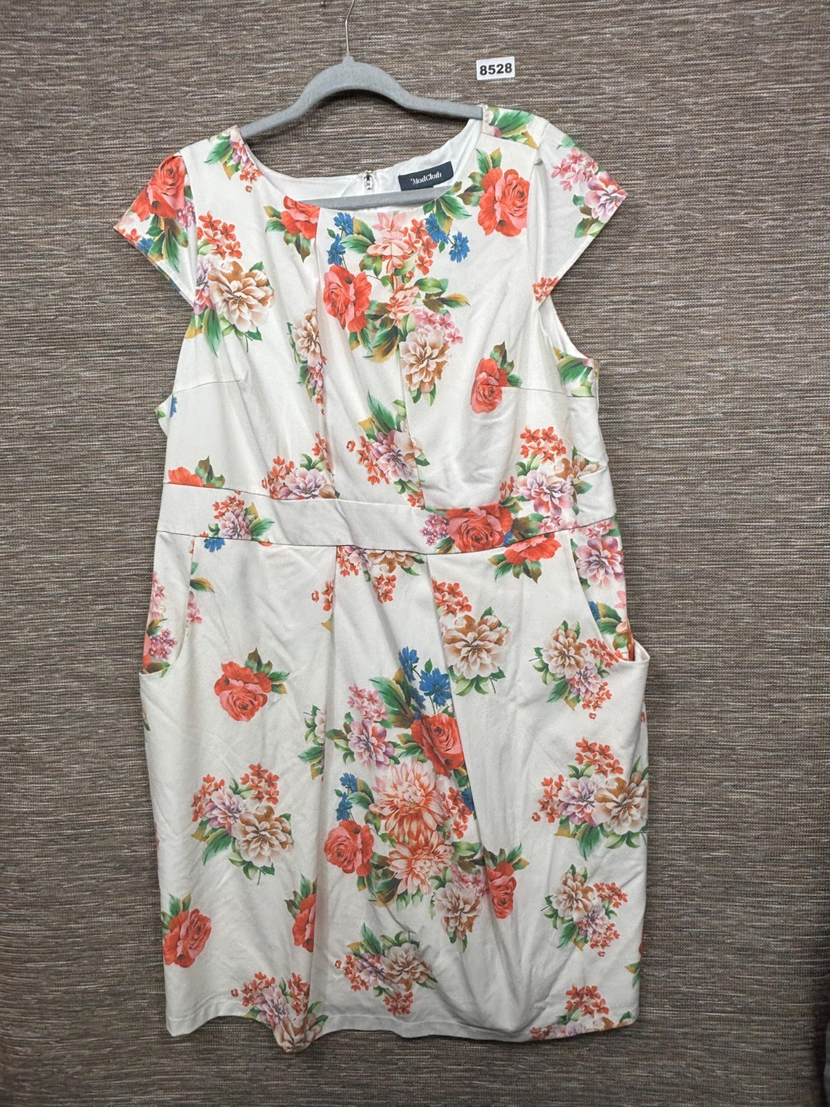 ModCloth Elegant Reflections Floral Sheath Dress Womens Size 2X White Cap Sleeve