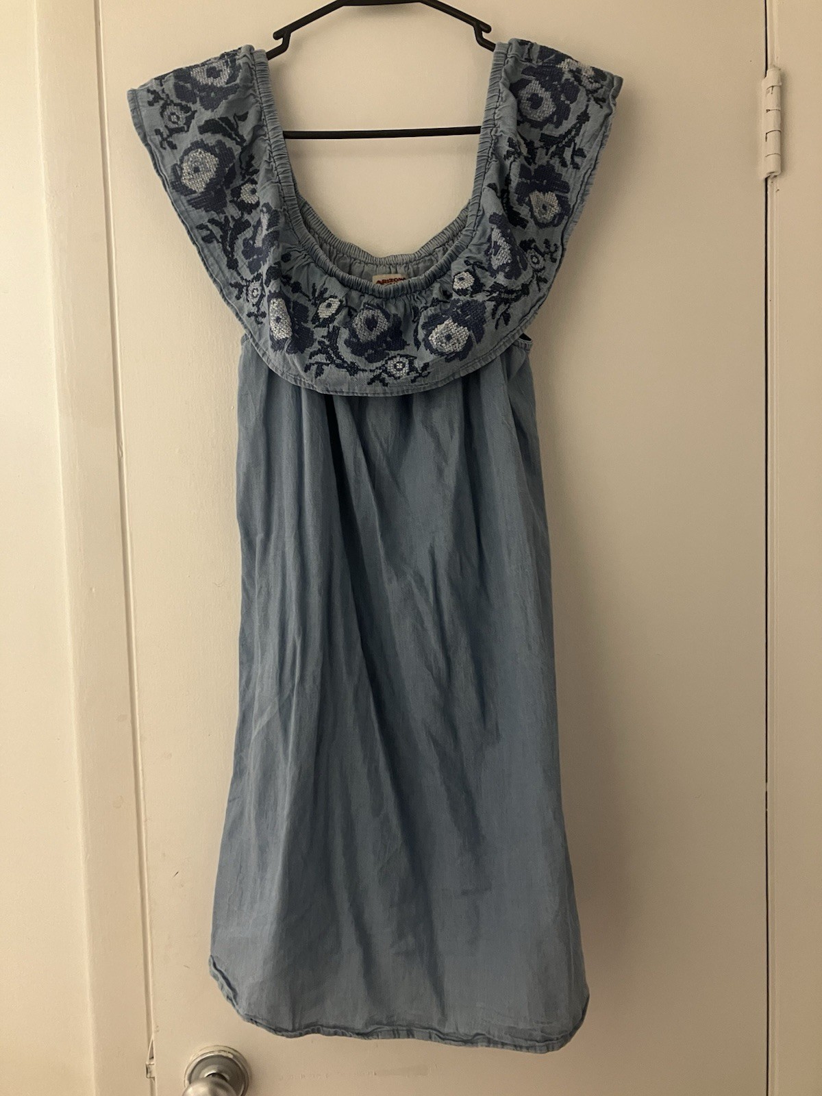 Arizona Jean Co. Women’s Denim Dress – Size Medium – Color Blue