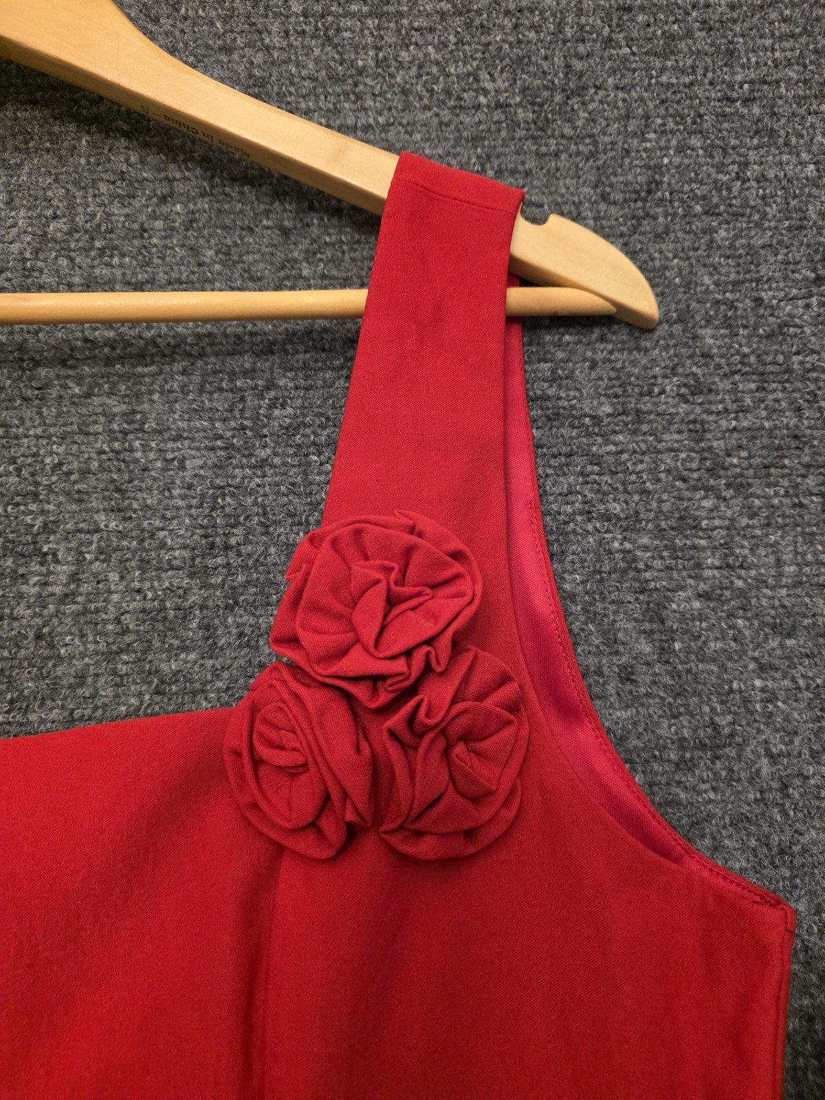 Francesca’s Dress Womens XL Red Rosette Strap Scoop Neck Sheath Mini Party