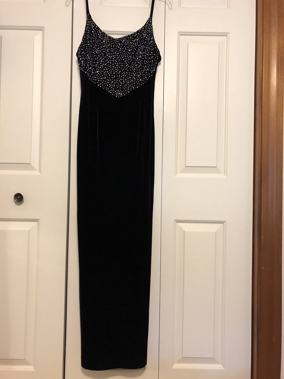 Cassandra Stone Long Formal Velvet Gown Dress Size 4