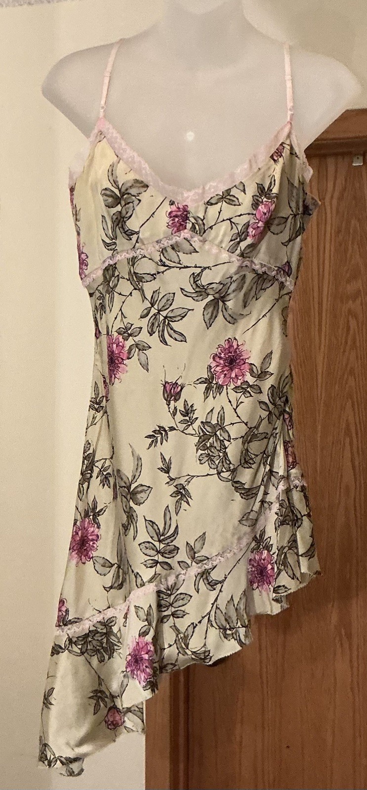 Nicole Miller Collection 100% silk floral yellow pink camisole negligee sz 8