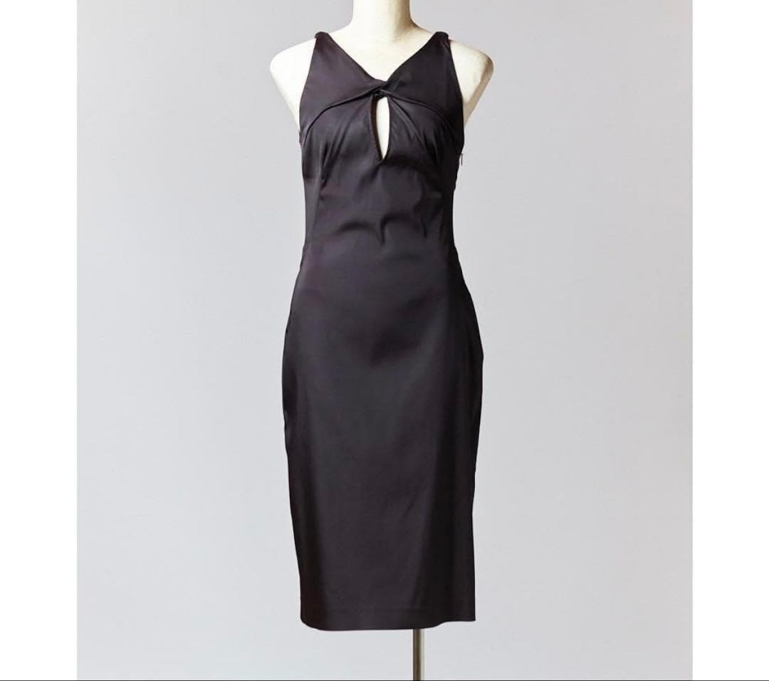 Gucci Tom Ford 2004 Runway Archive Keyhole Cutout Dark Brown Stretch Dress 38