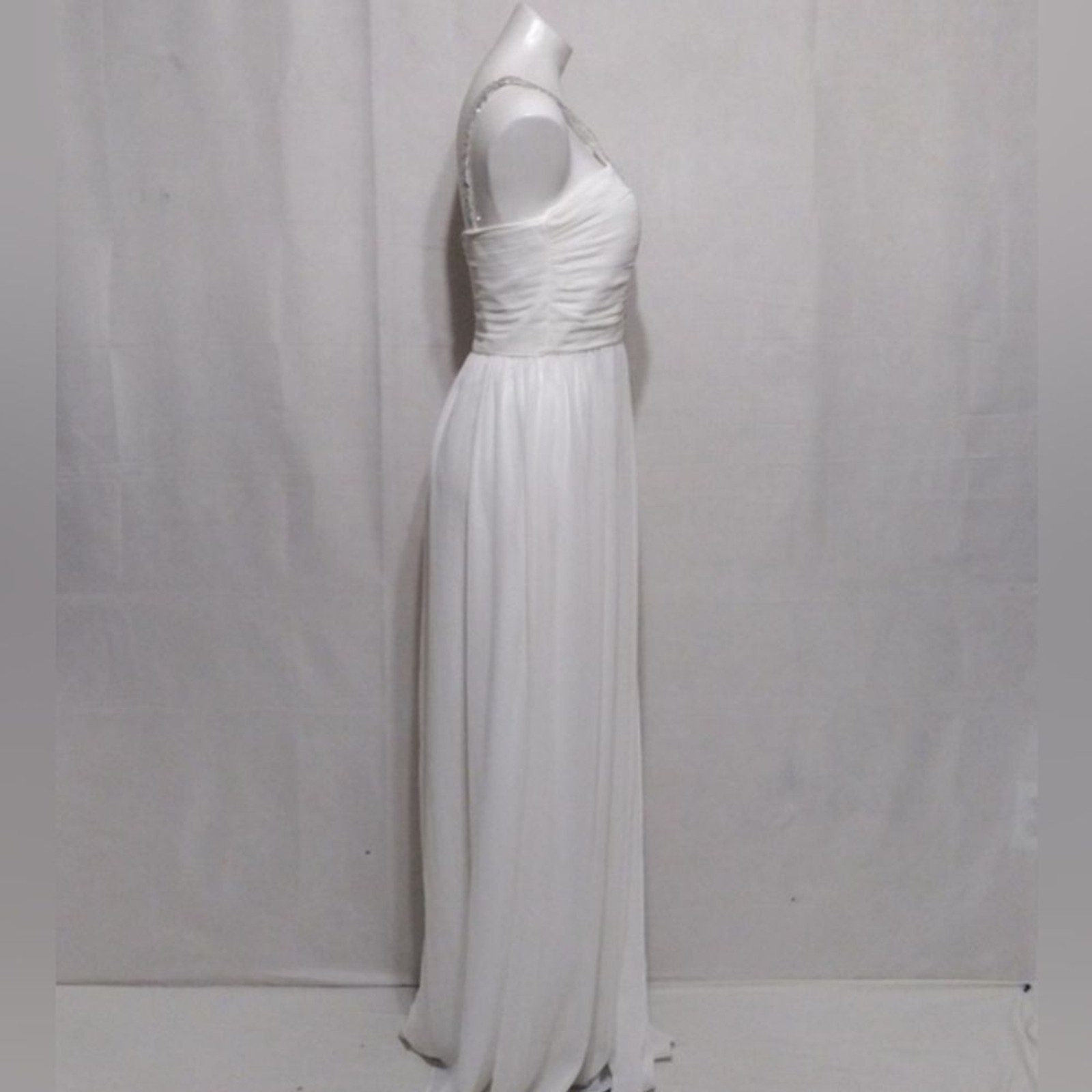 A. Drea White Chiffon Sequin Accent A-Line Maxi Gown Formal Evening Dress Medium