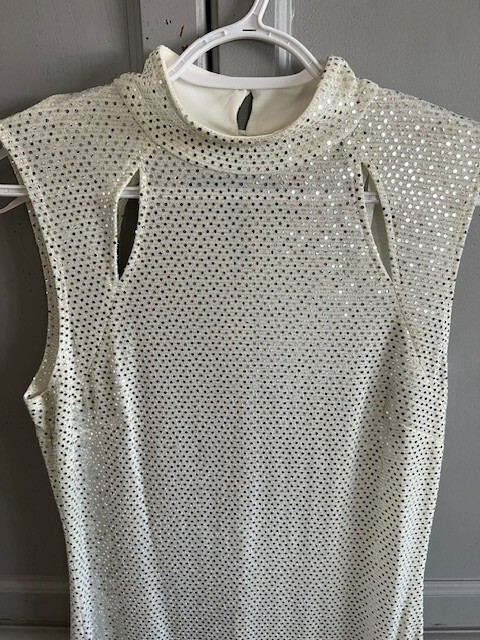 White & silver sequence stretchy sexy slimming fit dress w/side slit size 8