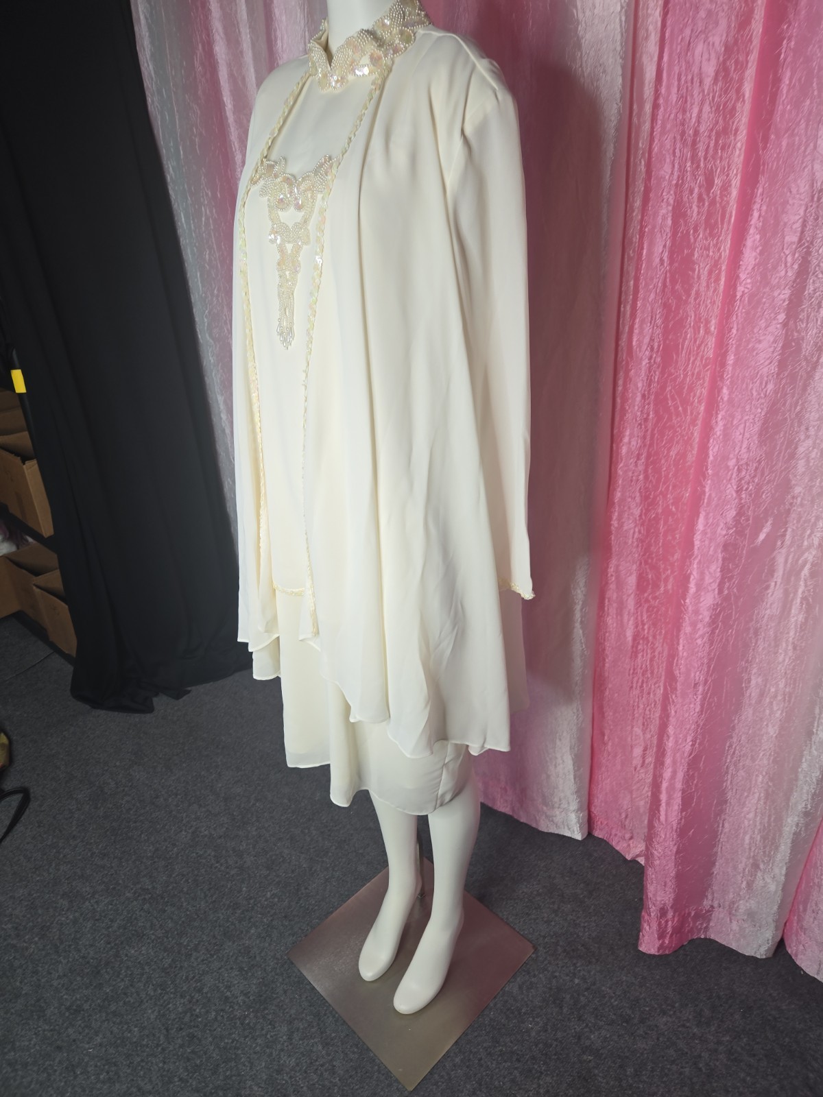 Patra Exquisite Ivory Beaded Sequin Flowy Evening Dress Size 14