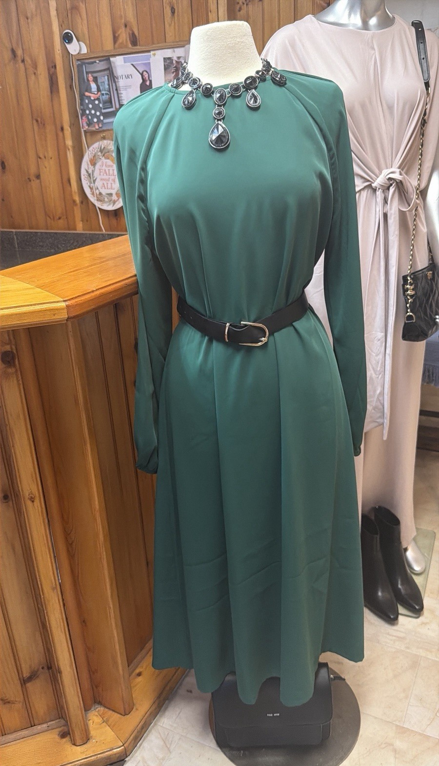 Women’s Green Solid A-Line Midi Dress Long Sleeve Round Neck Belted L
