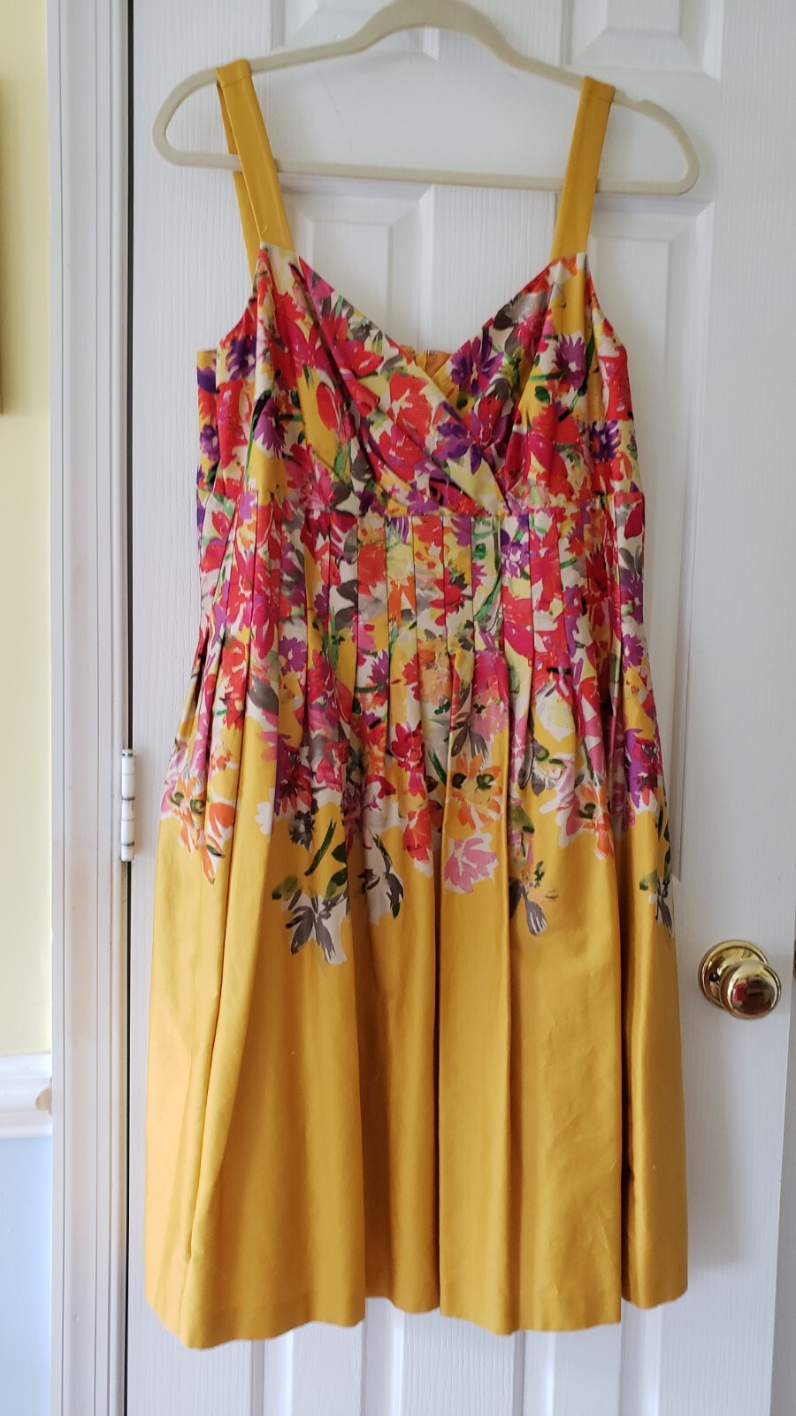 Evan Picone Fit & Flare Dress V-Neck lined Sleeveless Mustard SZ 14 EUC