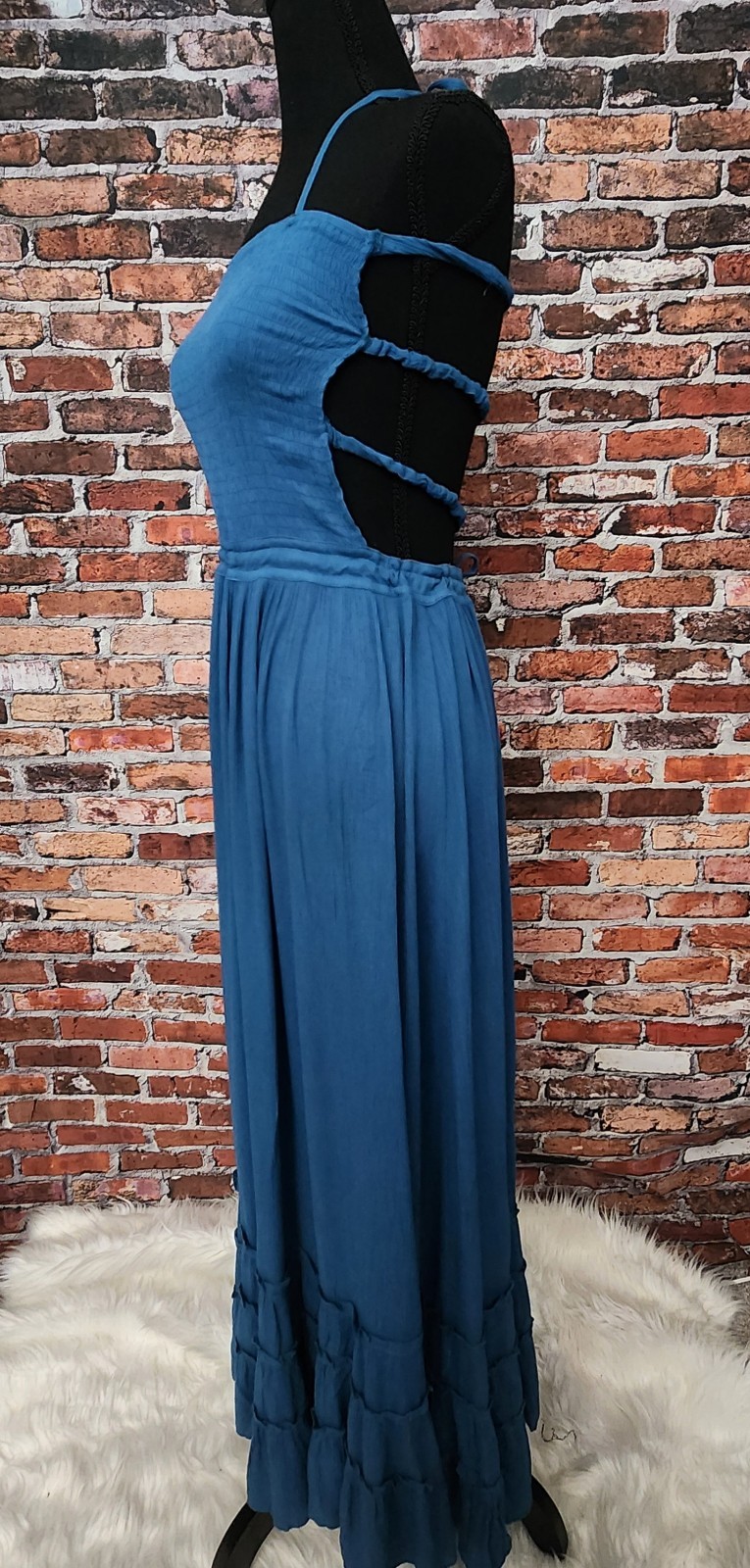 Maxi Dress Medium Tiered Halter Boho Festival Ruffles Cottagecore Coquette M