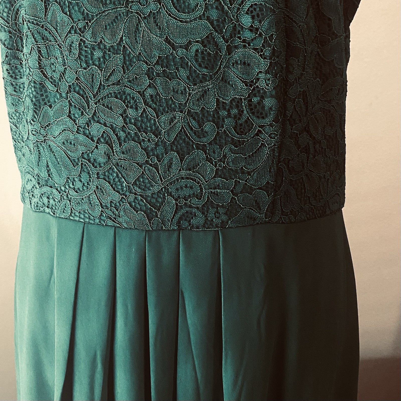NWT Miusol Dark Green Sz L Evening Gown Lace Bodice Crepe Skirt Sleeveless Lined