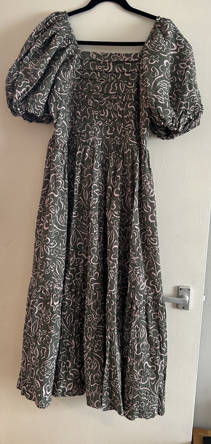 Molby Dress Size 20 Green and Pale Pink Stunning Dress by Molby The Label VGC