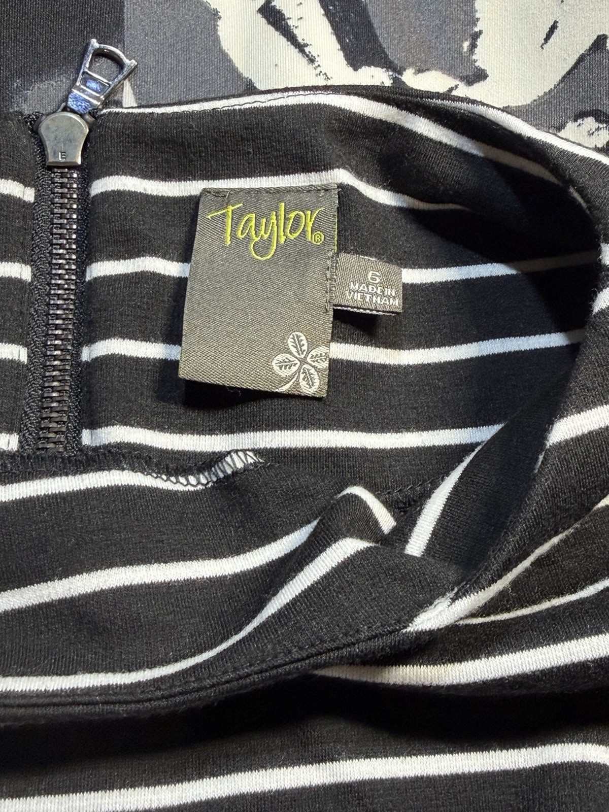 Taylor Size 6 Black/White/Floral Fit &Flare Stripe 3/4 Sleeve w/ pockets
