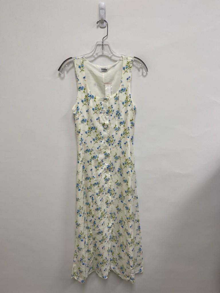 NWT Size M White Blue/Green Floral Sleeveless Ladies Dress