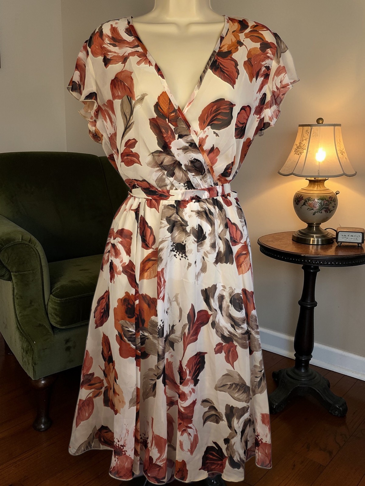 En Focus Studio Dress Size 10 Floral A Line Knee Length Sheer Nwt Summer Dress