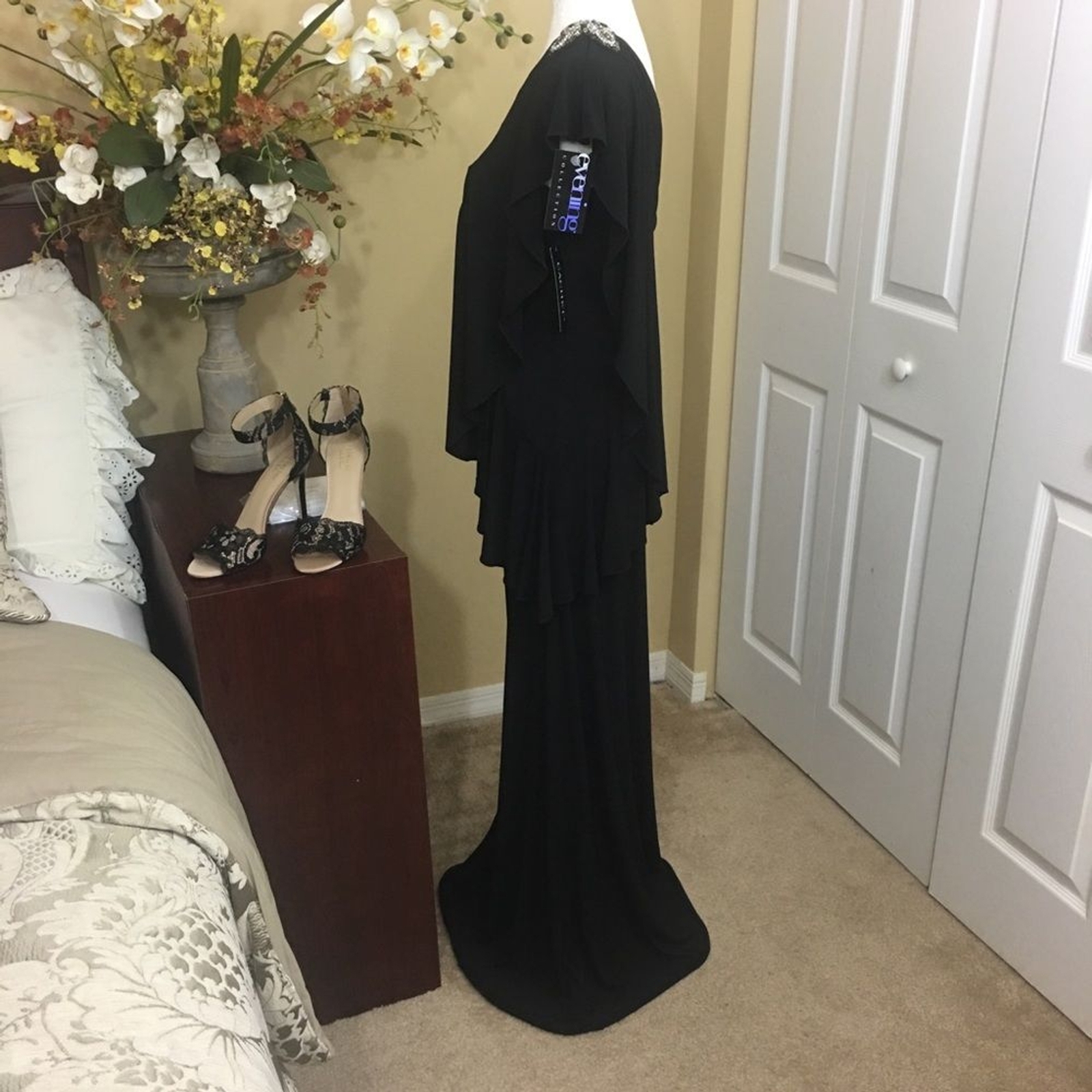 Cachet One Shoulder Floor Length Formal Gown Dress Black Size 10 Gala Cocktail