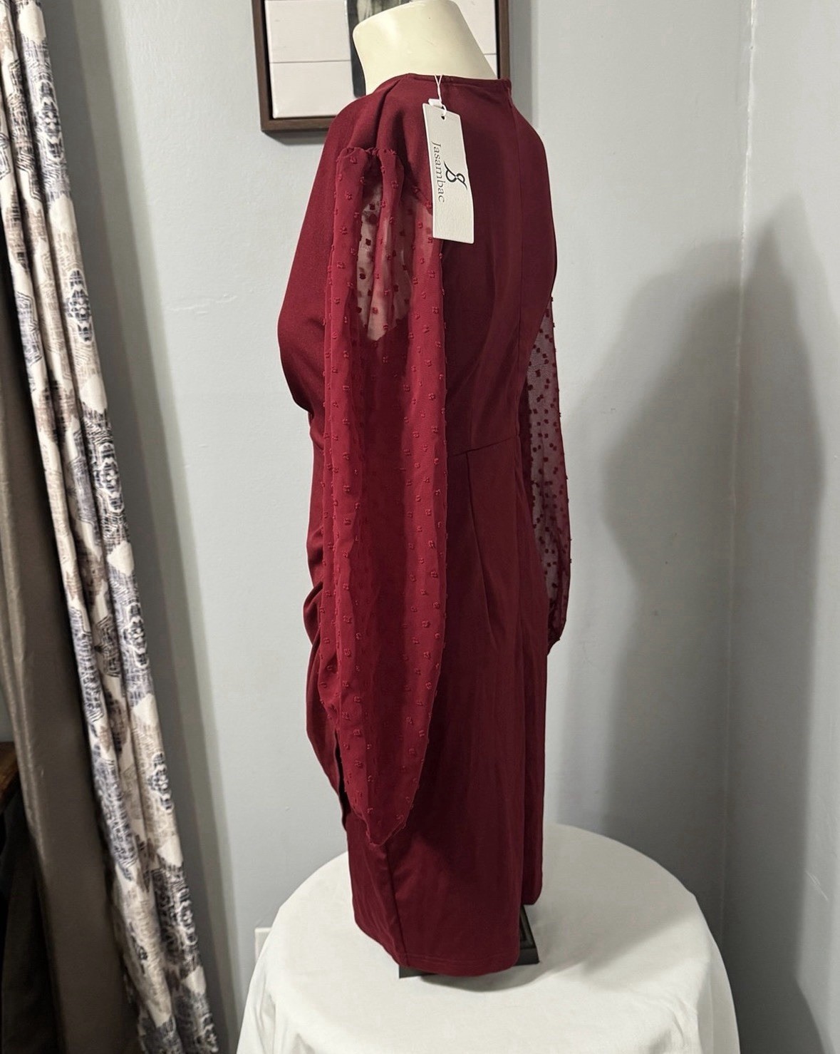 red dress new with tag zipper back size small Beautiful